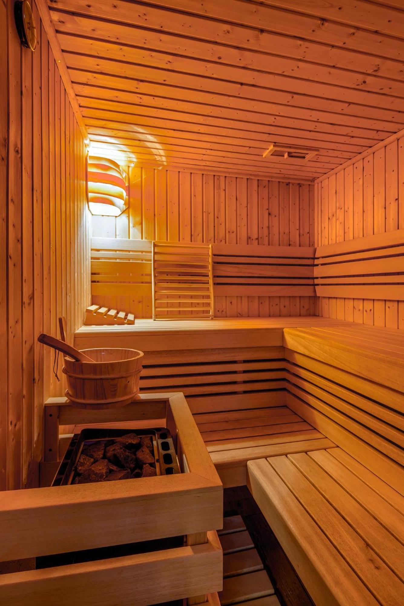 Mazursko - Komfortowe Domy 8 Osobowe Nad Jeziorem, Balia Lub Sauna 克雷托维尼 外观 照片